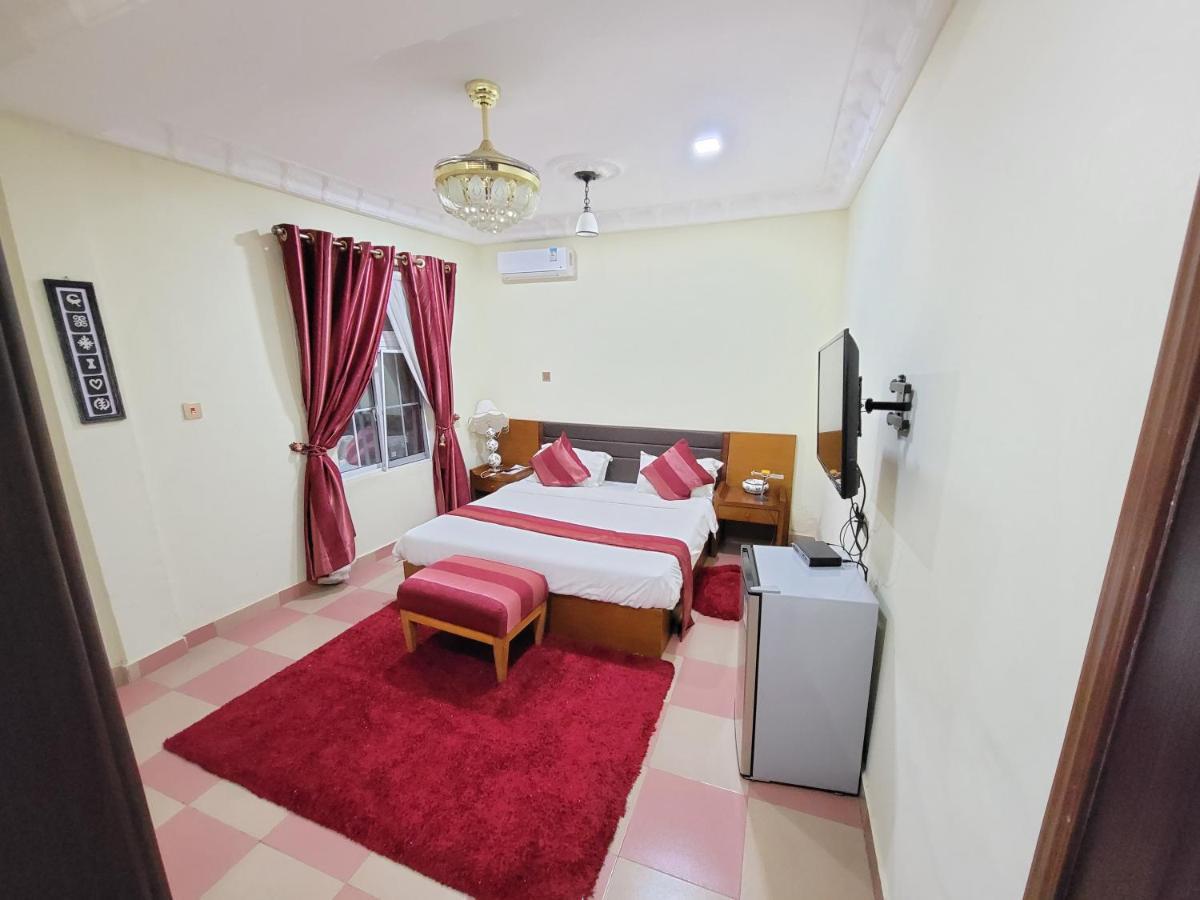 Afri-Royal Hotel Accra Bagian luar foto
