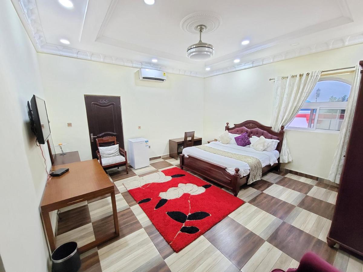 Afri-Royal Hotel Accra Bagian luar foto
